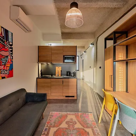 Apartahotel In 4*